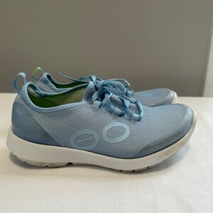 Oofos Oomg Sport LS Low Sneakers Womens 8.5 Carolina Blue Walking Shoes